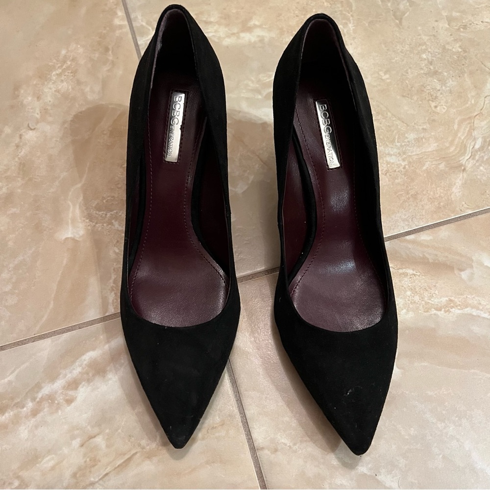 BCBGeneration Black Pumps - Picture 7 of 7